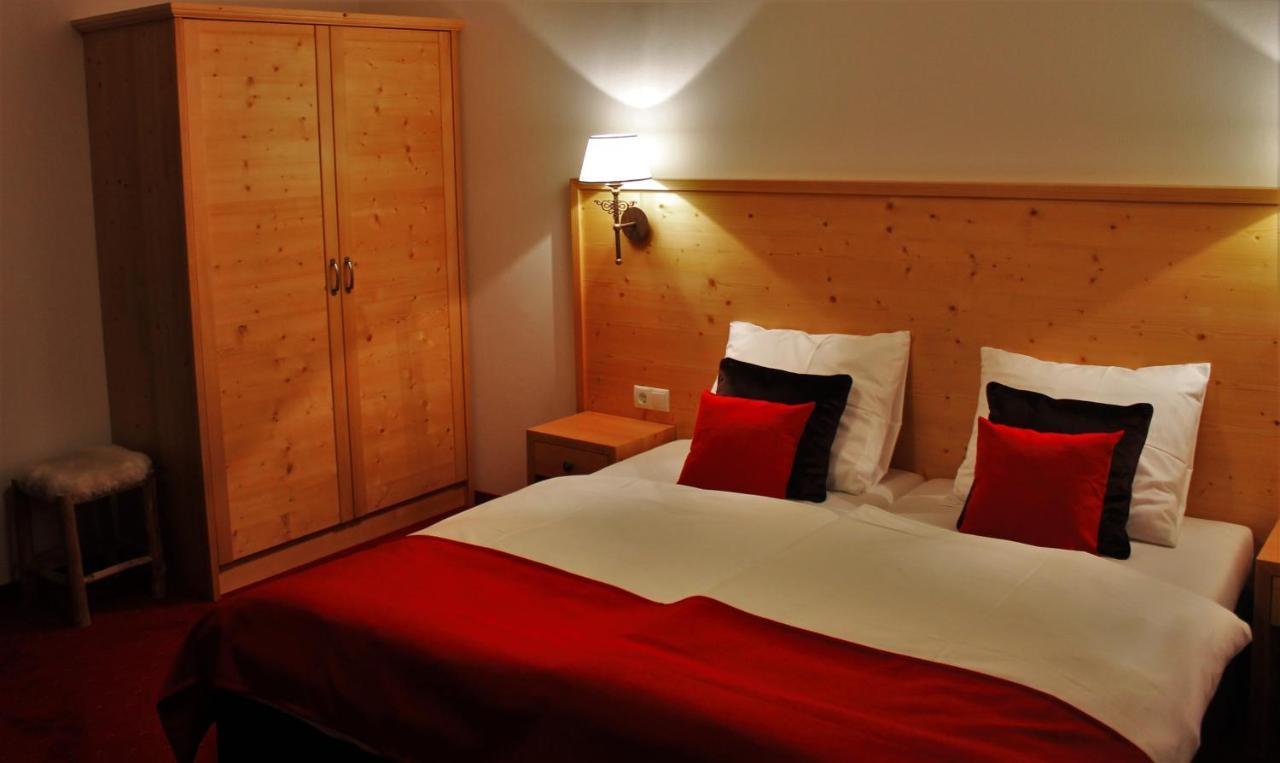Hotel Alpenzeit Flachau Esterno foto
